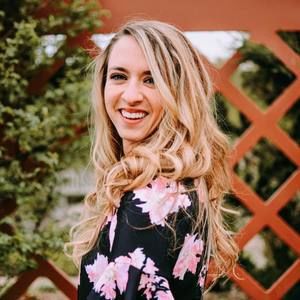 Meet your Posher, Alexis